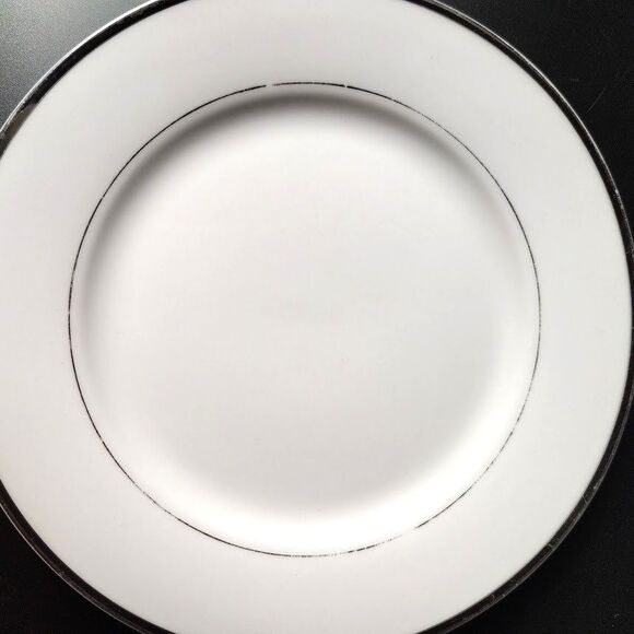 Set 4 Wallace Fine China Dessert Bread or Salad Plates Silver Trim Wear to Trim - Picture 6 of 6